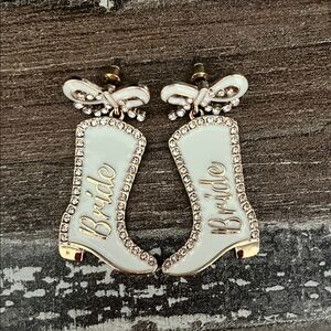 NWOT White and Gold Bride Boot Earrings